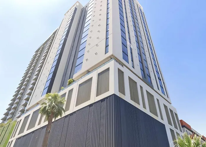Apartment Boulevard Scenic Escape With Pool & Gym Access Phoenix